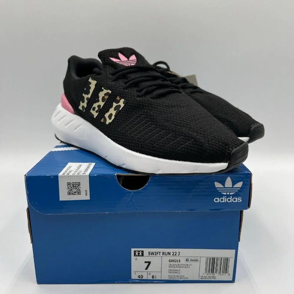 ADIDAS Originals Girl's Swift Run 22 (Big Kid) Black/Bliss Pink/Blue 7 Big Kid M
